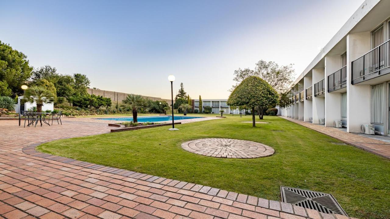 African Sky Harrismith Inn Dış mekan fotoğraf